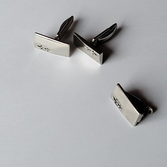 Vintage Pioneer Cufflinks and tie clip set. - Picture 1 of 16